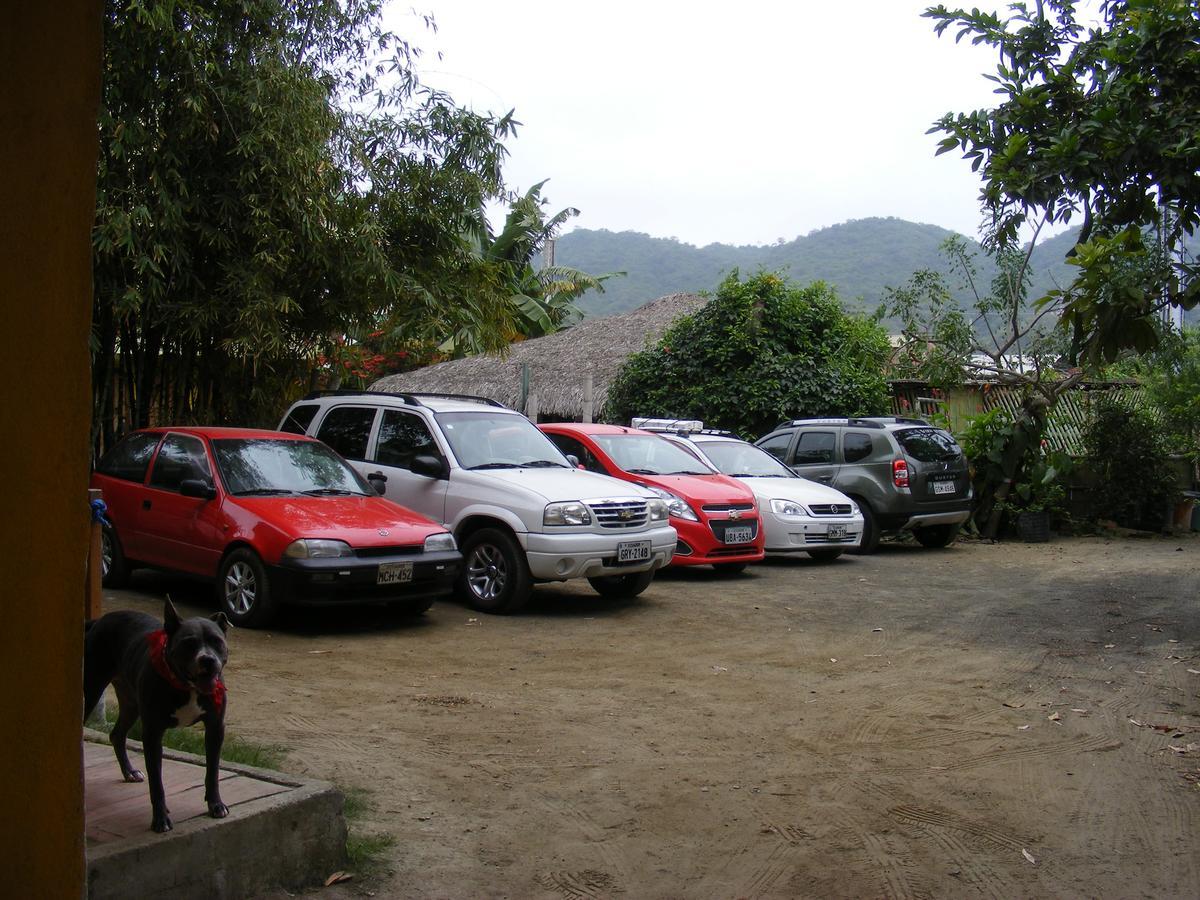 Hostal Maxima Puerto Lopez Exterior photo